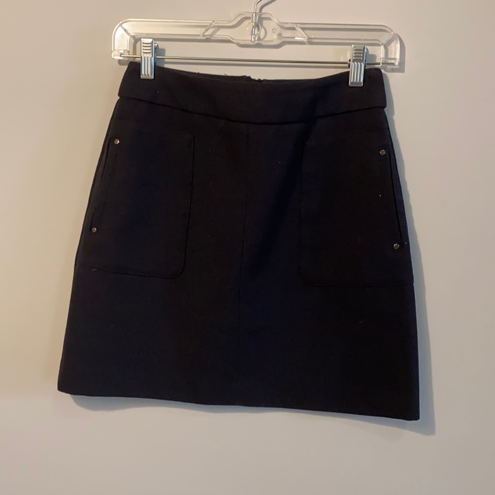 A-Line Navy Skirt w Pockets & Exposed Zipper